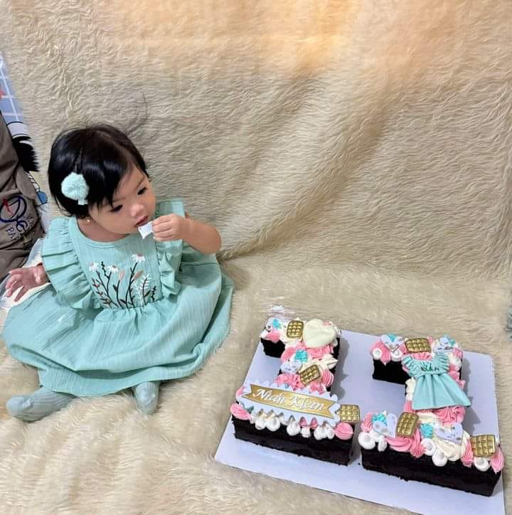 No. 11 Cake